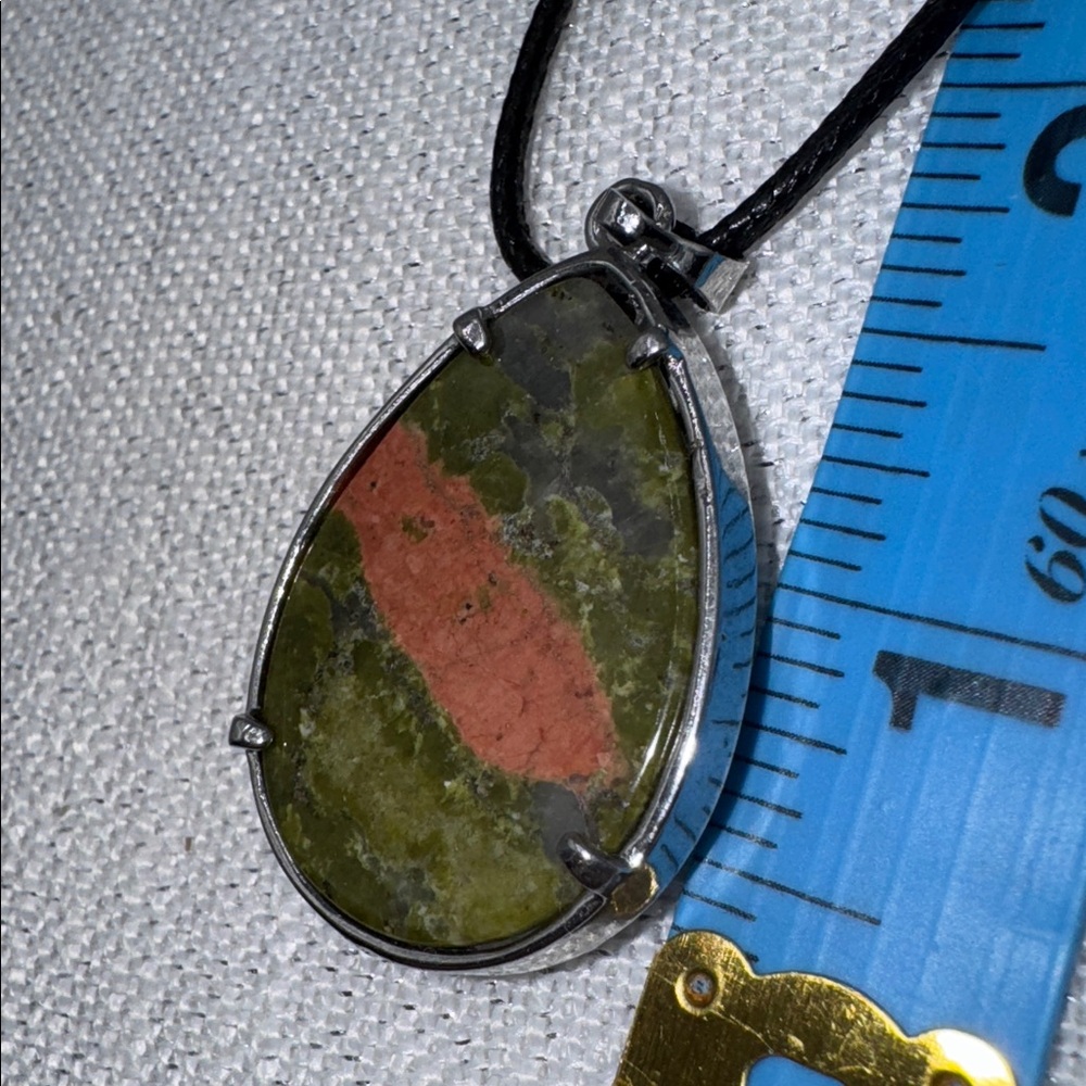 bloodstone gemstone necklace 2” silver tone tree of life Pendant on 9” cord NEW - Picture 6 of 6